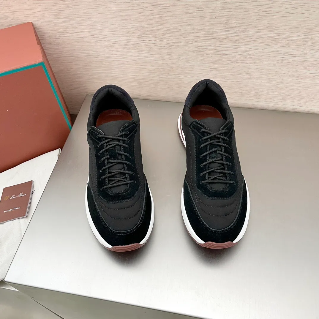 Factory price: 460💰Loro men's shoes💰iana WeekendWalk men's waterproof sports shoes! Waterproof canvas warm men's shoes, the lightest L men's shoes in history 💰jogging shoes, the upper is made of Wind microfiber with StormSystem® waterproof and windproof treatment and goatskin, which is waterproof and warm. There will be a little wrinkle on the upper, which is normal because the waterproof fabric is very soft and the exquisite carving is very challenging. Craftsmanship and lathe workmanship, the lining is made of cloth for a warmer and more comfortable fit, and the Kummel-colored rubber outsole is made of lightweight material: this structure ensures proper weight distribution during walking, improves shock absorption and rebound, enhances grip and stability, and the eyelets and upper back of the shoe are embellished with light and very comfortable shoes! Packed in the original box at the counter, multiple colors available! Size: 39-40-41-42-43-44 45 standard leather shoe size